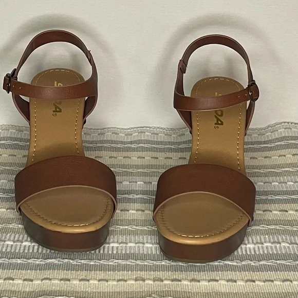 Soda Shoes Brand New Leather Platform Wedge Sandals Poshmark